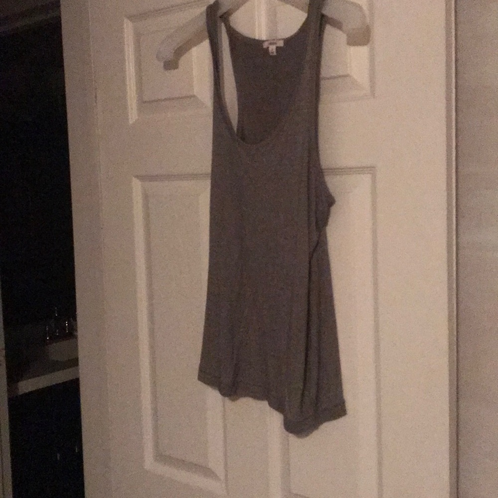 Grey tank top